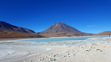 Salar of Uyuni Vulkan