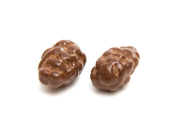 almonds in chocolate glaze