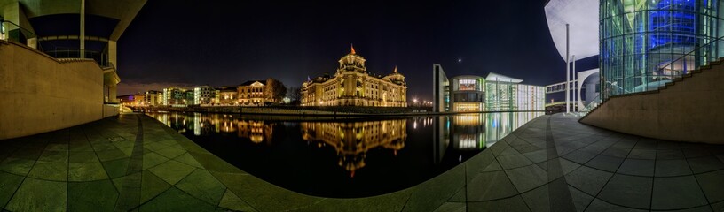 Panorama des Spreebogens in Berlin