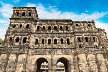 Fototapeta premium The Porta Nigra (Black Gate) in Trier