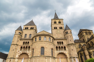 Fototapeta na wymiar Cathedral of Trier