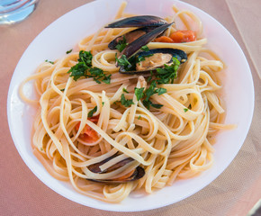 Spaghetti with mussels