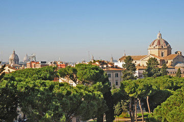 Fototapeta na wymiar Le cupole di Roma dal Campidoglio