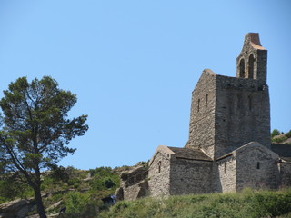 Fototapeta na wymiar Espagne - Catalogne - Sant Pere de Rodes - Église Sainte-Hélène