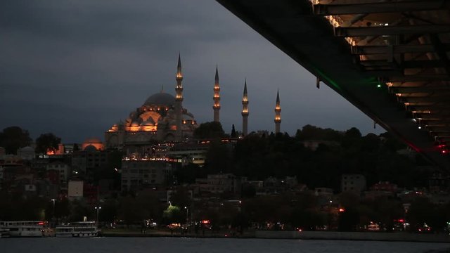 day in under halic bridge