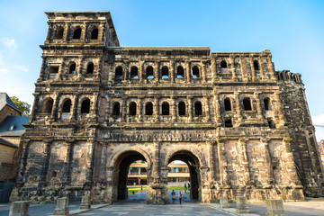 Obraz premium The Porta Nigra (Black Gate) in Trier