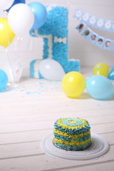 first birthday smash the cake