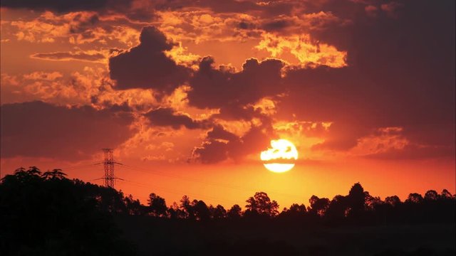 P&ocirc;r do Sol Time Lapse