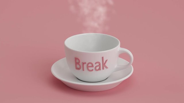 Tasse mit Untertasse mit Aufschrift und Rauch vor rosa Hintergrund