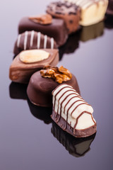 Pralines path on black