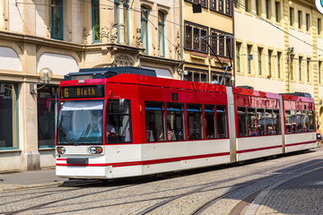 Fototapeta na wymiar City tram in Erfurt