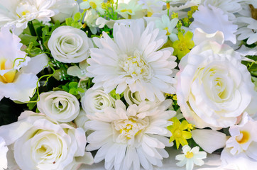 artificial flowers of white Rose and Gerbera for decoration,group of beautiful plastic flower bouquet