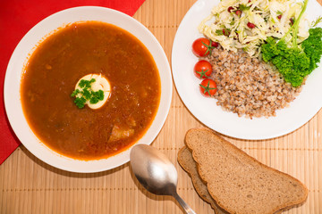 Борщ и гречка, вкусный обед