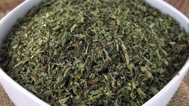 Dried Stevia Leaves (not loopable; 4k)