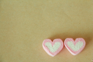 Obraz premium Sweet heart shape marshmallow pink for love and valentines day concept.
