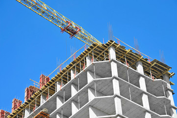 Naklejka premium Crane and highrise construction site