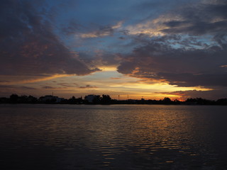 Naklejka na ściany i meble Sunset on the lake