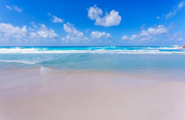 plage de sable blond, Grande Anse, la Digue, Seychelles 