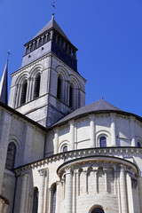 Fototapeta na wymiar Chevet de l'église à l'abbaye de Fontevraud, France