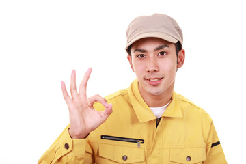 ガッツポーズの宅配人
