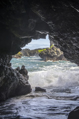 Pa'iloa sea cave
