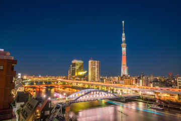 Fototapeta na wymiar Tokyo skyline with the Sumida River