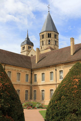 Le clocher de l'Eau Bénite et le Clocher de l'Horloge. Abbaye de Cluny. Fondée en 909 ou 910....
