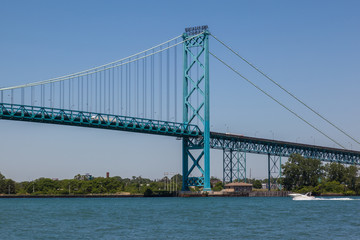 Fototapeta premium Ambassador Bridge between Windsor, Ontario and Detroit, Michigan