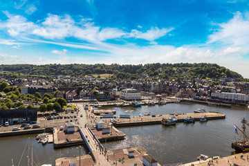 Obraz premium Panoramic view of Honfleur Harbour