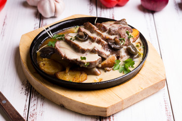 beef with potatoes and mushrooms