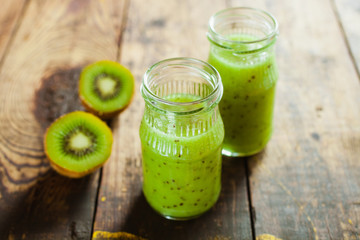 cocktail from a kiwi and a lemon