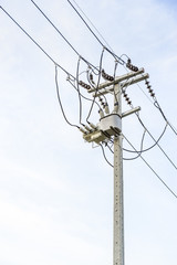 block recloser, Electric wire on the pole, power