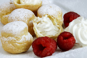 Brandteigkrapferl - Windbeutel