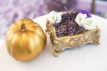Wedding ceremony in the style of Cinderella.