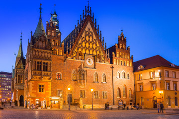 Fototapeta na wymiar Architecture of the Market Square in Wroclaw at dusk, Poland.