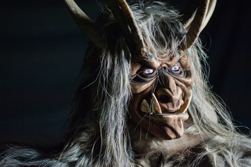 Perchtenmaske, Krampusmaske