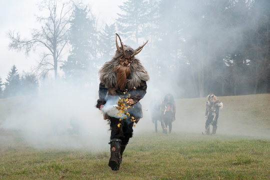 Perchtenmaske, Krampusmaske