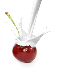 milk splash on fruit