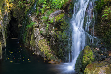 Naklejka na ściany i meble Santa Leocadia waterfall, Mazaricos, Galicia (Spain)