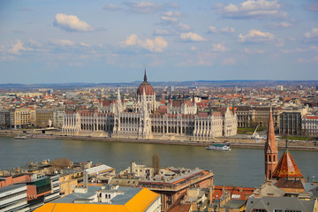 Fototapeta na wymiar View on the Hungarian Parlament
