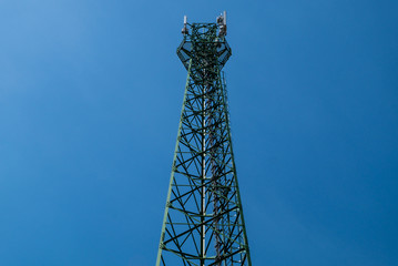 Antenna tower