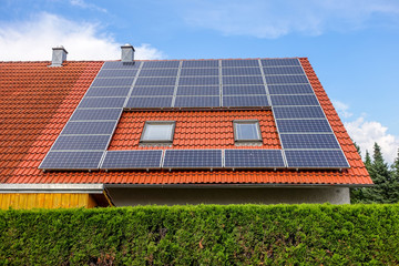 Solarzellen auf dem Dach