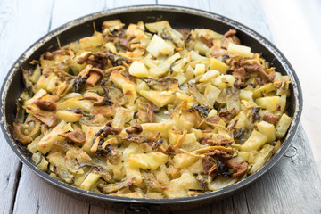 Mushrooms with roasted potatoes