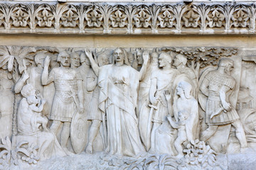 Jésus-Christ. Sculptures. Basilique Notre-Dame de Fourvière. Lyon. / Jesus Christ. Basilica of Notre-Dame de Fourvière. Lyon.
