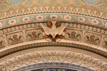 Colombe de la Paix. Chapelle Saint-Joseph. Basilique Notre-Dame de Fourvière. Lyon. / Dove of...