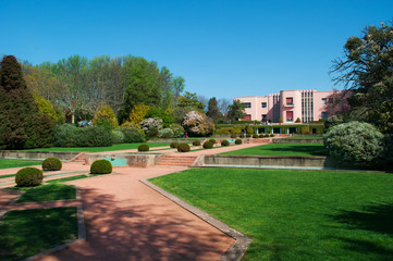 Porto, 27/03/2012: la Fondazione Serralves, una delle più importanti istituzioni culturali del Portogallo col suo Museo d'arte contemporanea, esempio di Modernismo e Art Deco