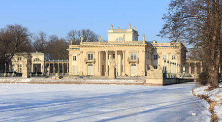 Fototapeta na wymiar Winter in Royal Lazienki Park in Warsaw