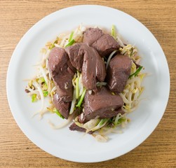 Stir Fried Bean Sprout with Pig Blood Curd
