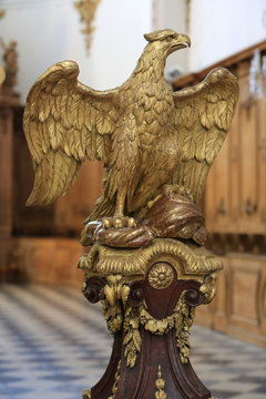 Lutrin. Fin XVII &egrave;me si&egrave;cle. Eglise Saint-Bruno-les-Chartreux. Lyon. / Lectern. Late eighteenth century. St. Bruno's church. Lyon..