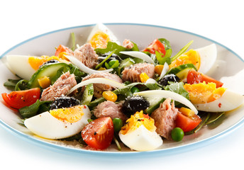 Tuna and vegetable salad 